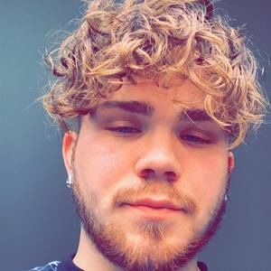 Meet your Posher, Austin